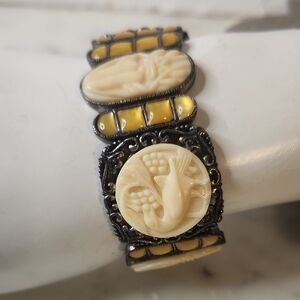 Vintage | Carved Faux Ivory | Metal Filigree Stretch Bracelet